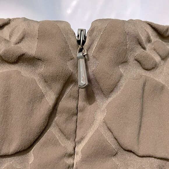 Vera Wang Quilted Midi Gray Fitted Dress Size EU 34 US 0 - Picture 10 of 10